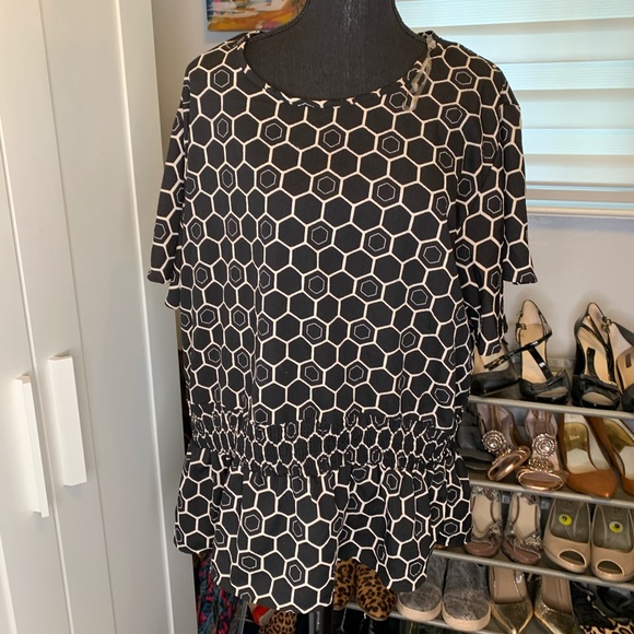 2x top - Picture 1 of 2